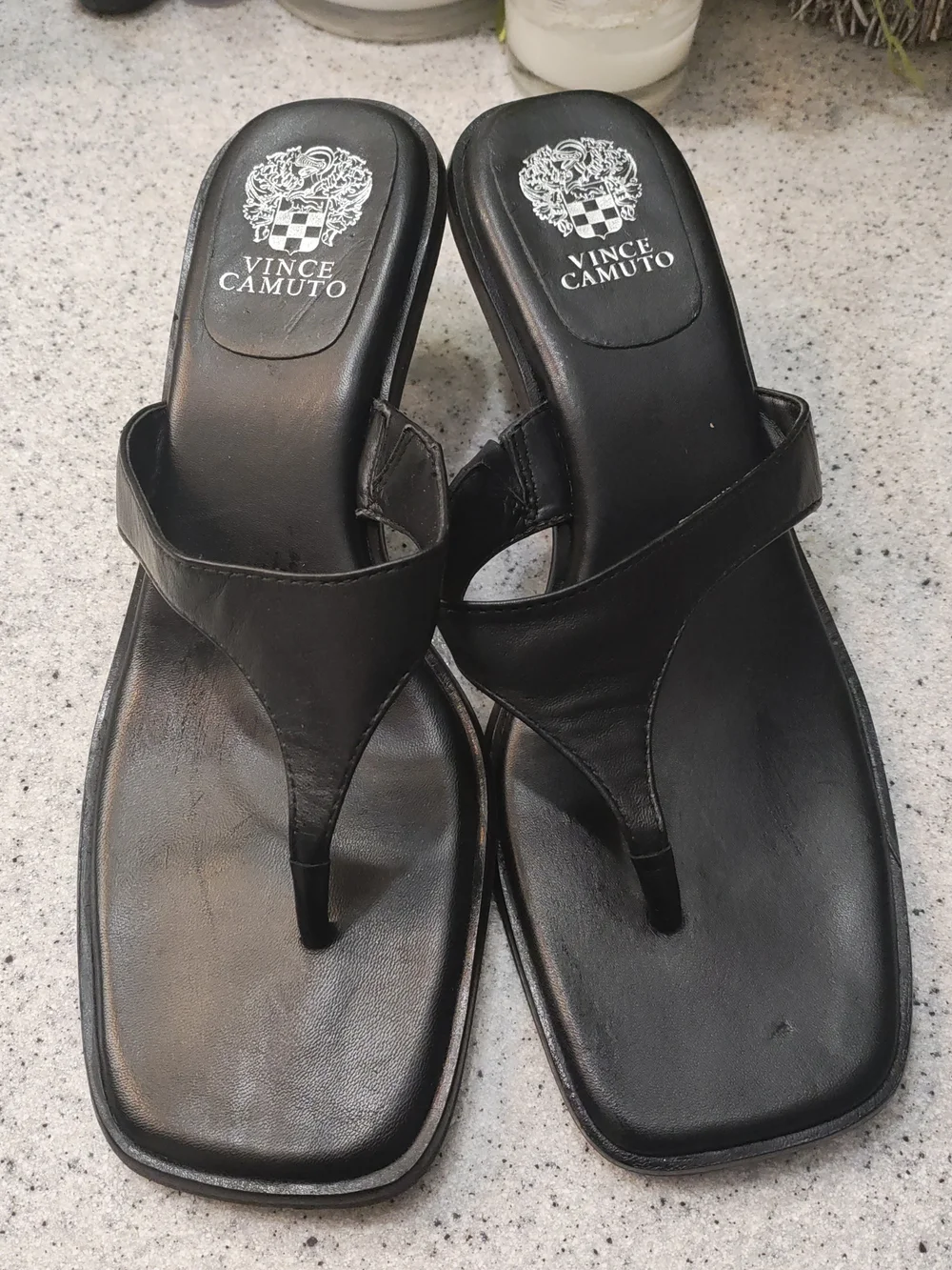 Vince Camuto Black Leather Square-Toe Thong Sandals💃💃💃💃💃💃💃💃💃🔥🔥🔥💥